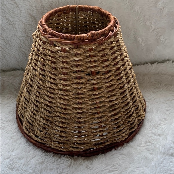 Natural Brown Wicker Woven Rattan Rope Lamp Shade Boho Tiki 7 X 9"‎ home decor - Picture 1 of 7